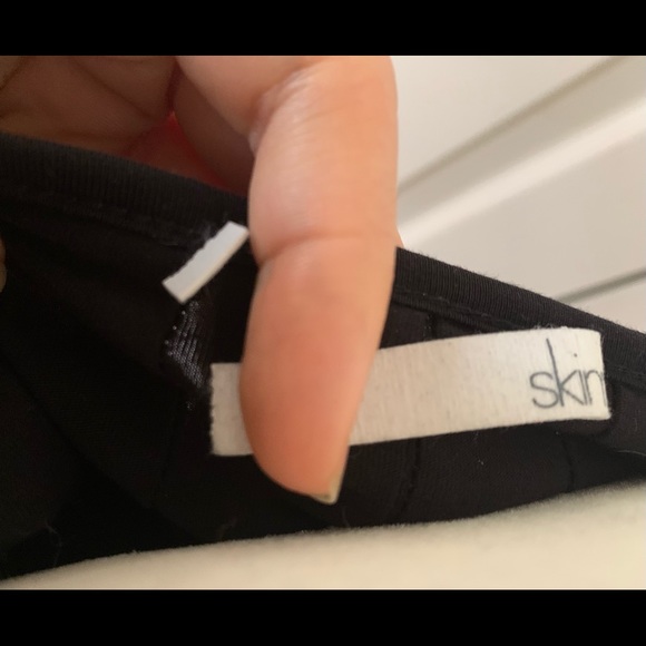 Skin Ruffled Back Blouse - Picture 5 of 5